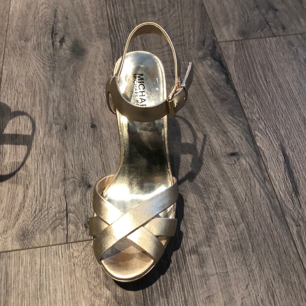Michael Kors shoes - Picture 2 of 5